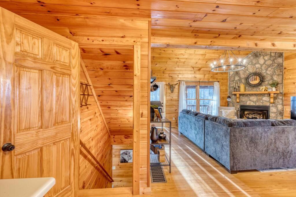 Mtn Cabin Sleeps 10 - 5 Mins To Fishing & Camping Ellijay Luaran gambar