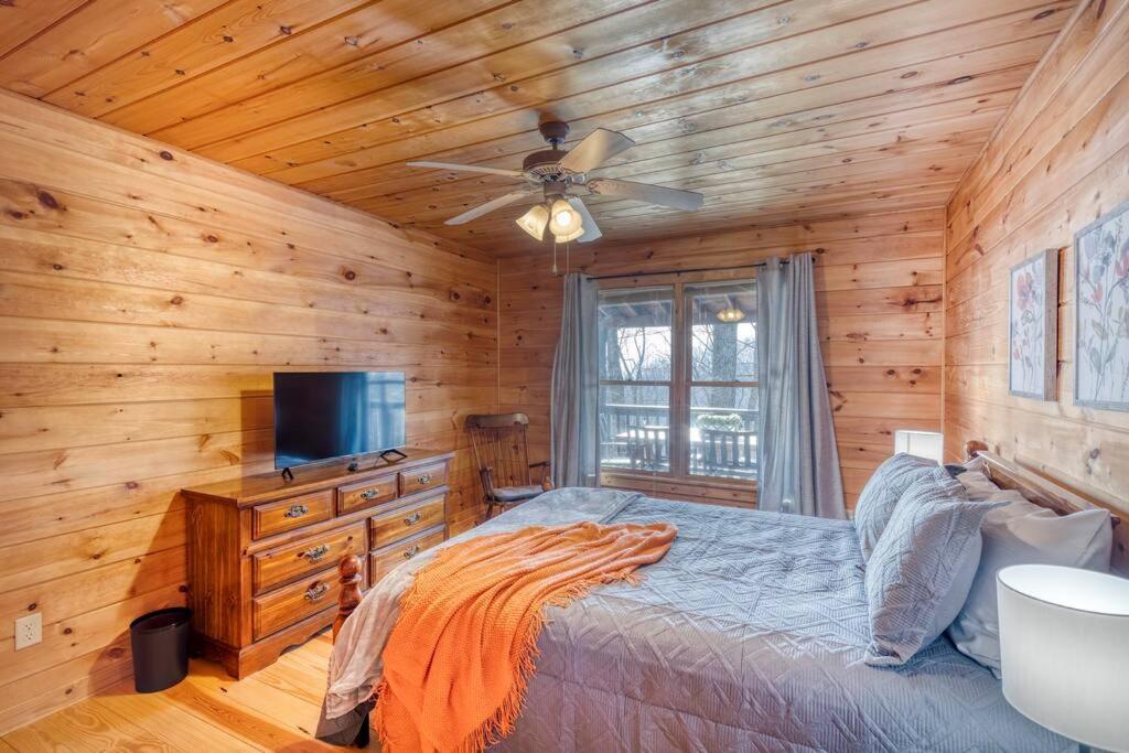 Mtn Cabin Sleeps 10 - 5 Mins To Fishing & Camping Ellijay Luaran gambar