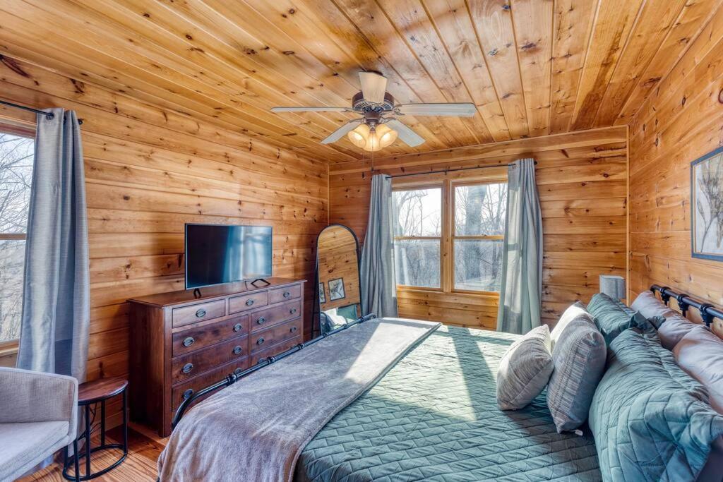 Mtn Cabin Sleeps 10 - 5 Mins To Fishing & Camping Ellijay Luaran gambar